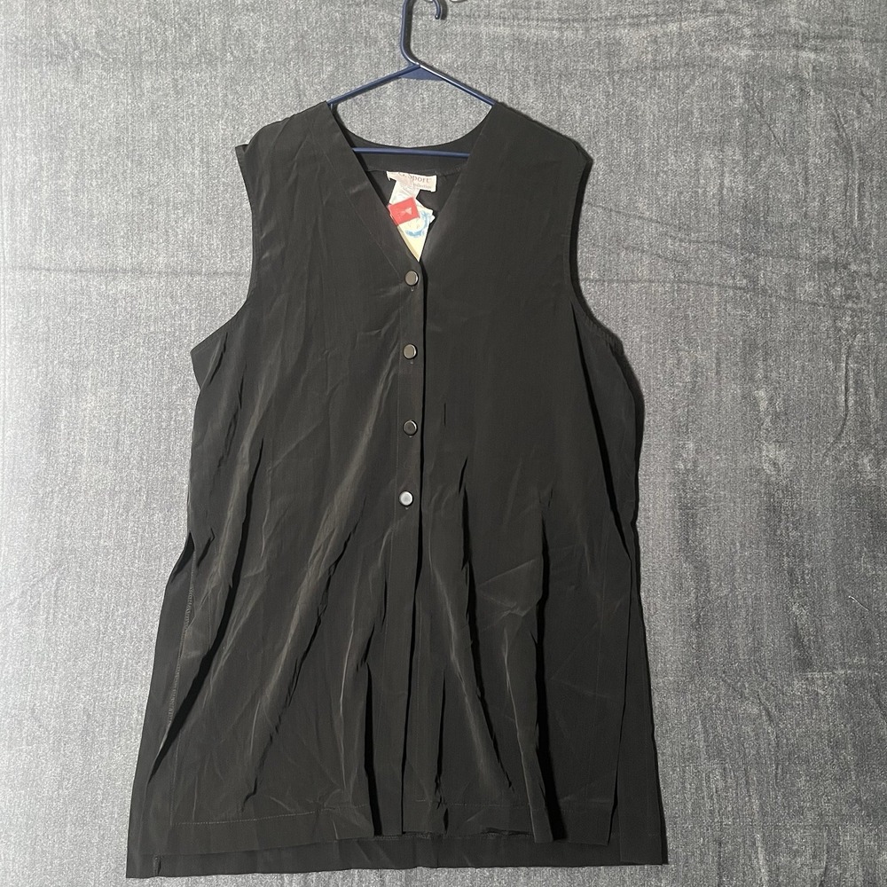 VTG SG Sport Collection Black Sleeveless Blouse XL NWT Button Down Shirt READ
